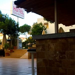 Lara Palace Hotel